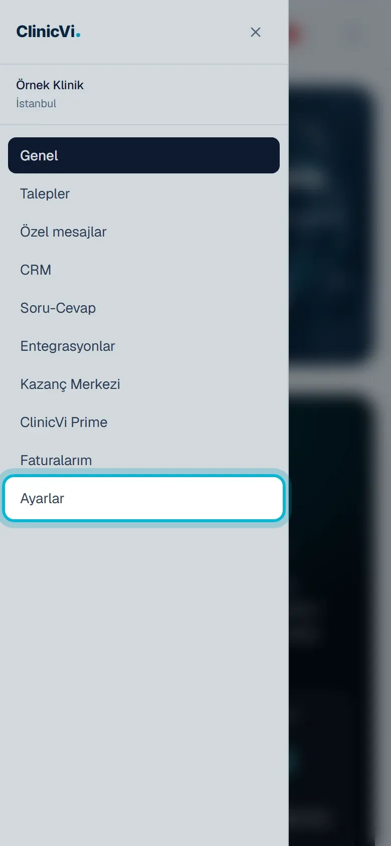 Telefonda açık menü ve Ayarlar bağlantısı